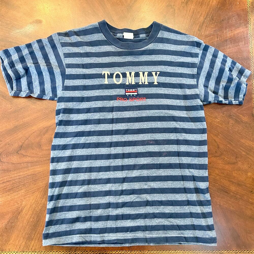 Legacy Tommy Hilfiger T Shirt M